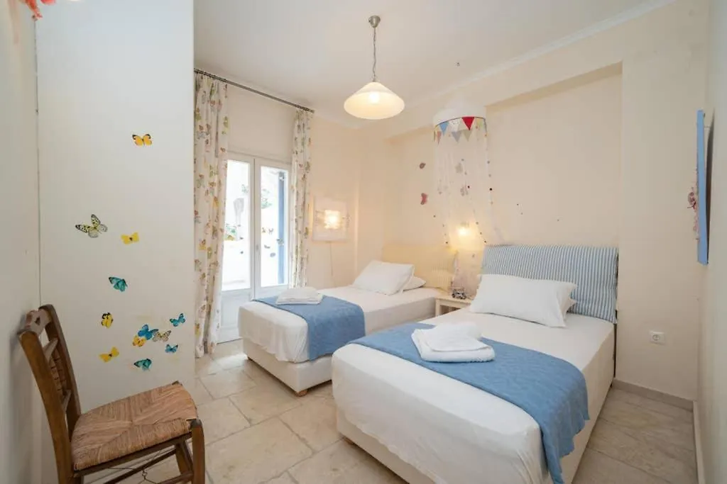 Paradise House Apart2, 5Min Walking Distance To Fiskardo Center